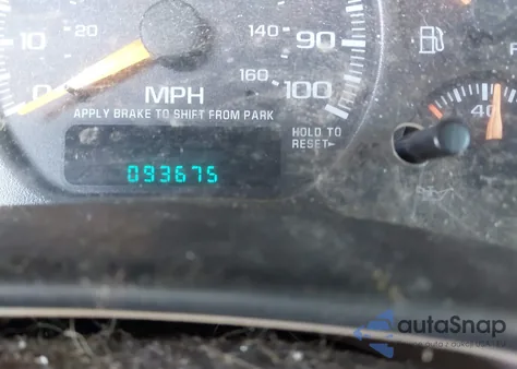 2001 Chevrolet Silverado 1500 Ls z USA, uszkodzony, nr VIN 2GCEC19T811170493